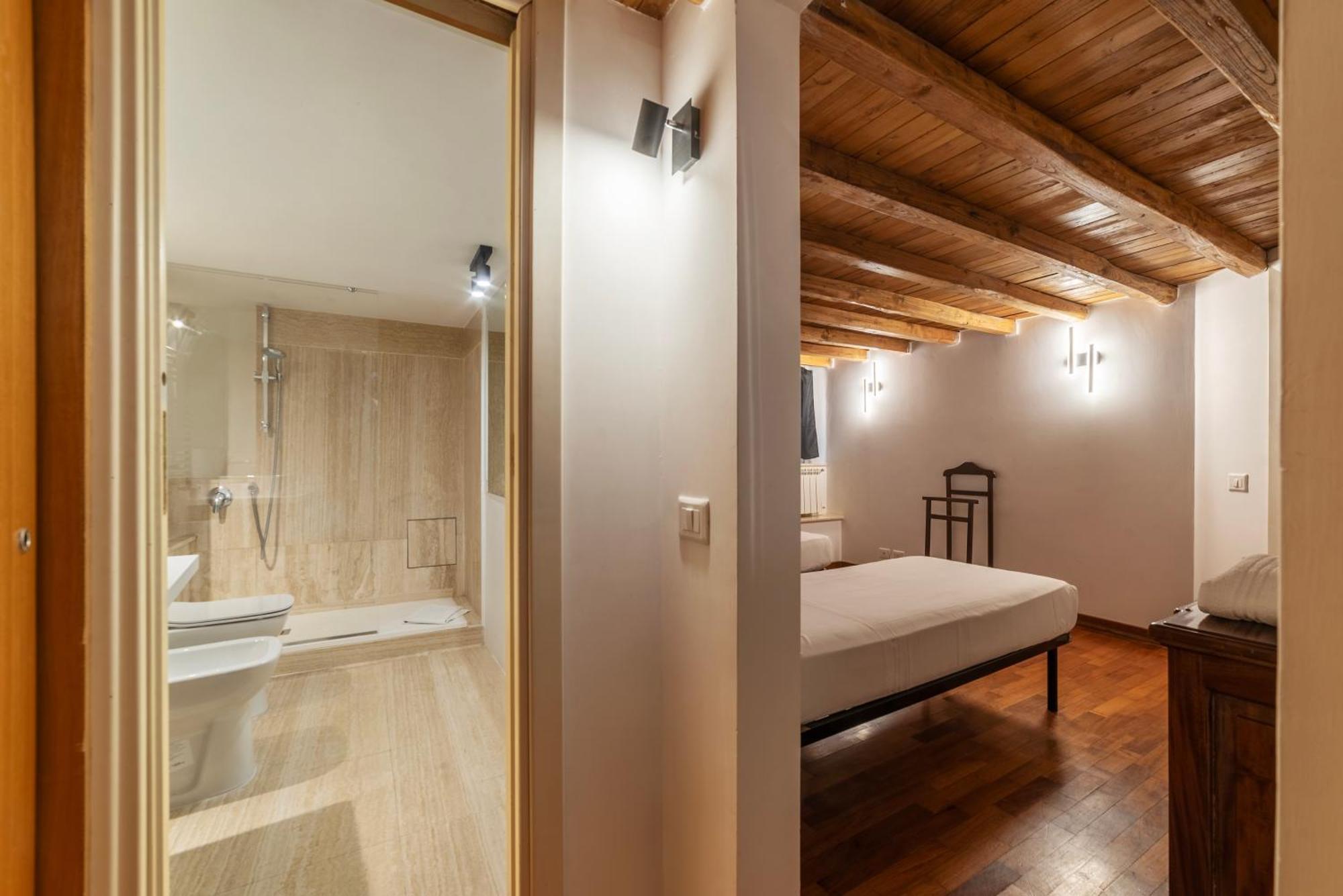 Via Del Lavatore Private Apartments Rzym Zewnętrze zdjęcie
